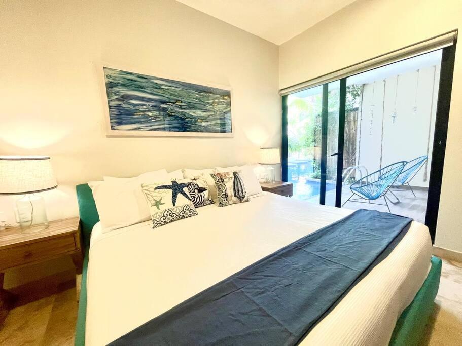 Crlstalida Swim Up & Free Bikes By Casa Paraiso Apartment *