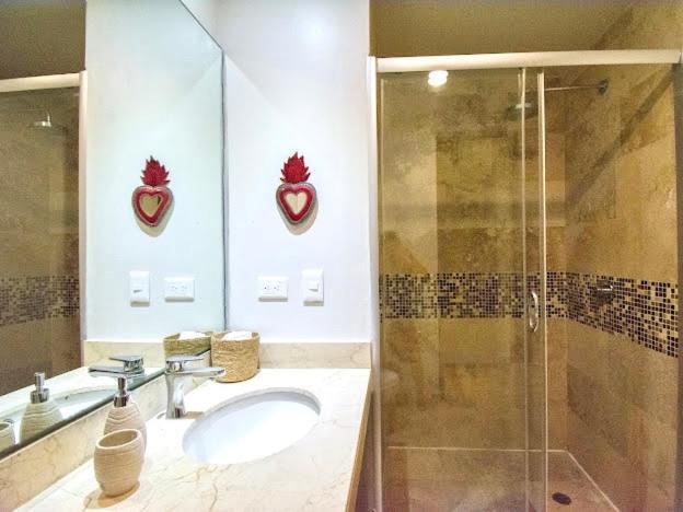 Crlstalida Swim Up & Free Bikes By Casa Paraiso Apartment